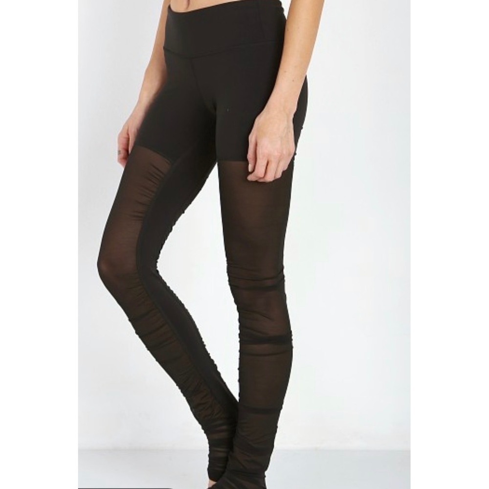 Alo Yoga Goddess Mesh Ruched Stirrup Leggings Black Medium Balletcore Athleisure
